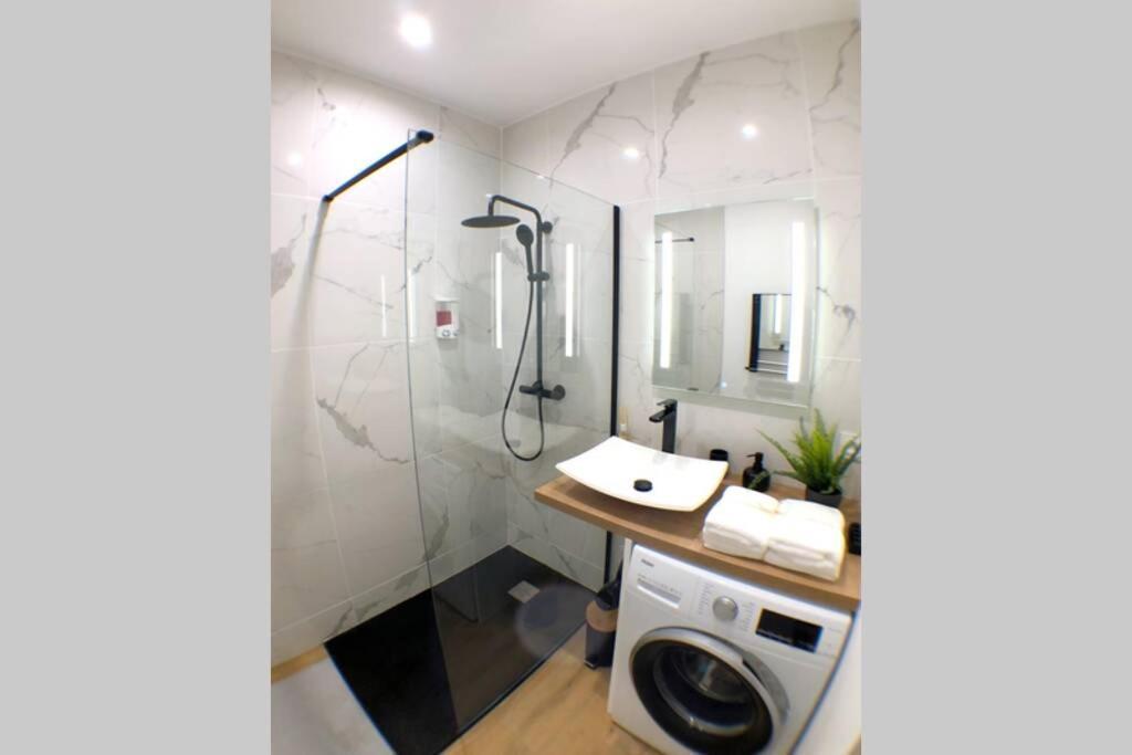 Le Floral - Hypercentre Capitole # Parking Prive # Queen Size Тулуза Экстерьер фото